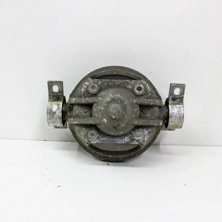 Front upper strut mount 7L0512345B