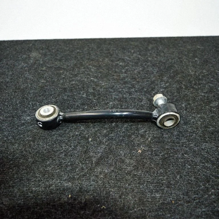 Tagumine stabilisaatori varras 7L0505466D
