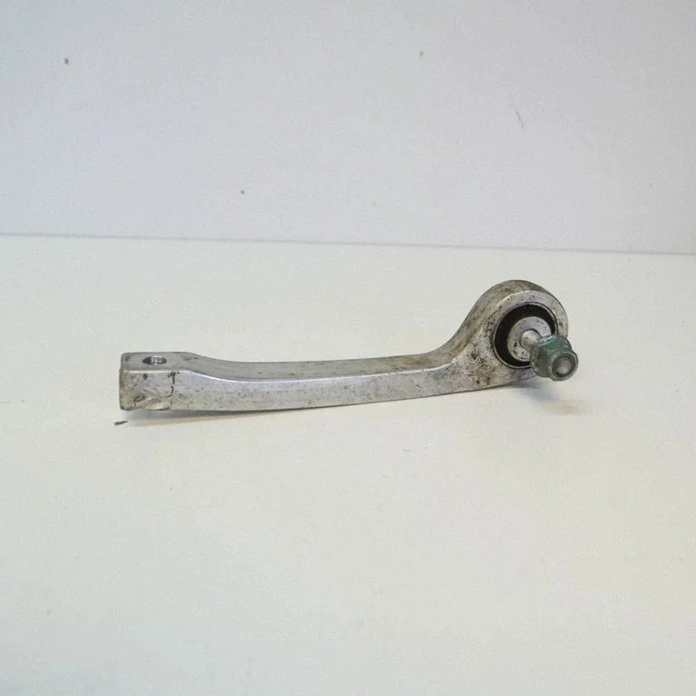 Tagumine stabilisaatori varras 8W0505465B