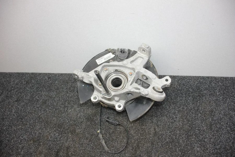 Rear wheel hub 68079762AB