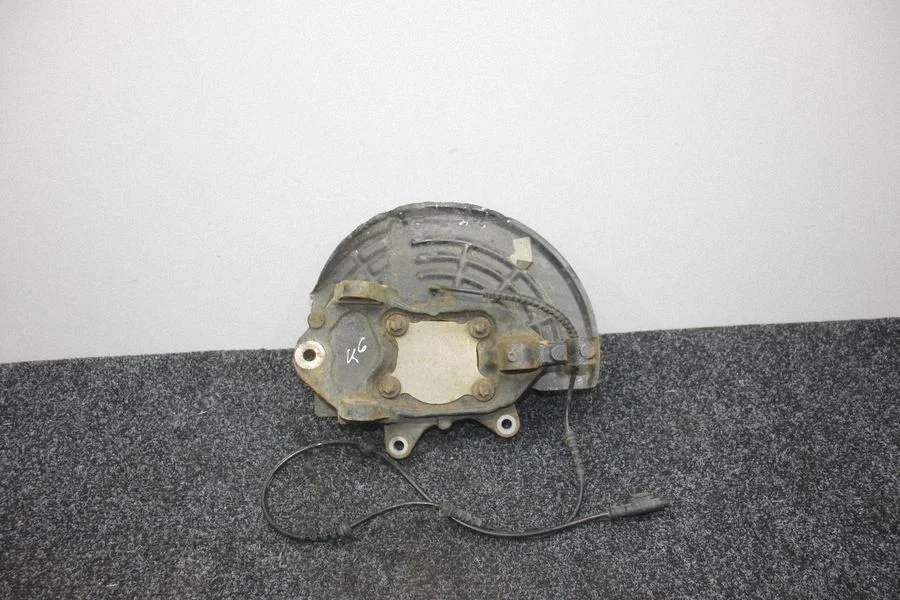 Rear wheel hub 000000
