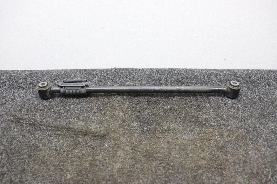 Tagumine ülemine õõtshoob 52124840AB