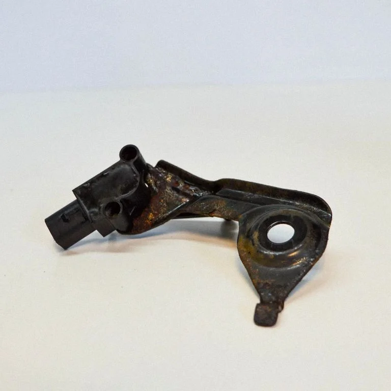 Aizmugurējās gaisa balstiekārtas augstuma sensors – Audi A5 Sportback 8TA (2009-2016)