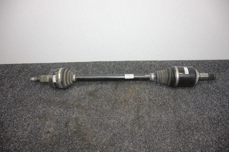 Rear driveshaft P68277002AB