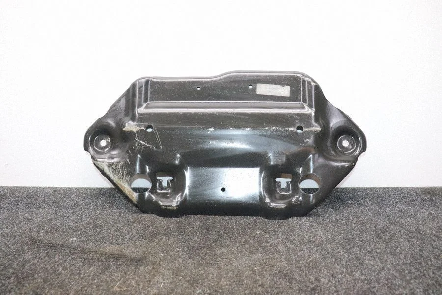 Engine splash shield/under tray 68187867AD