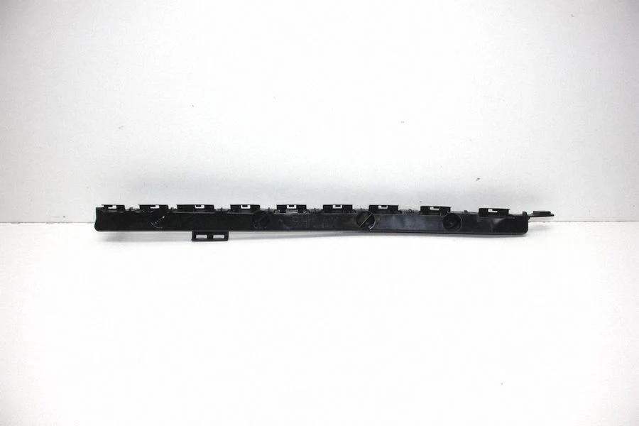Aizmugurējā bufera turētājs 57010400AD