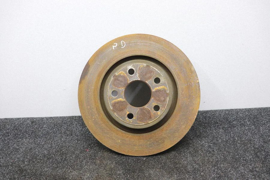 Front brake disc 63909L