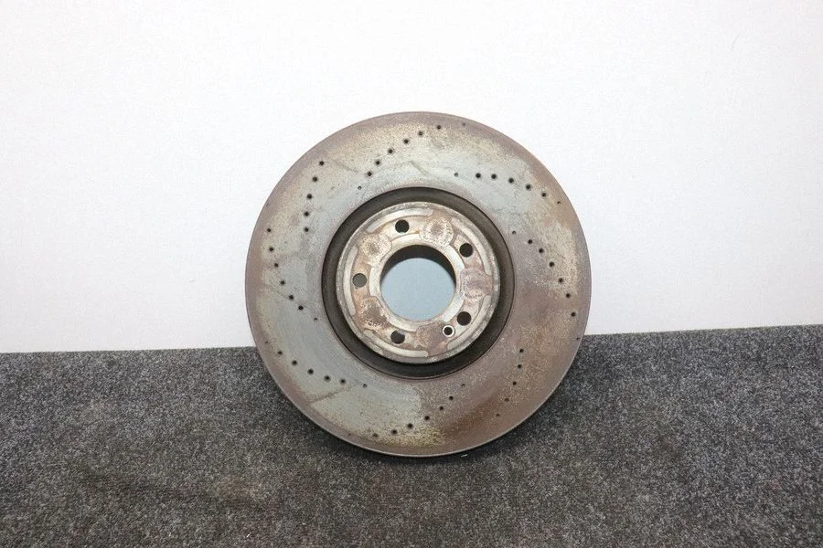 Priekšējais bremžu disks 000000