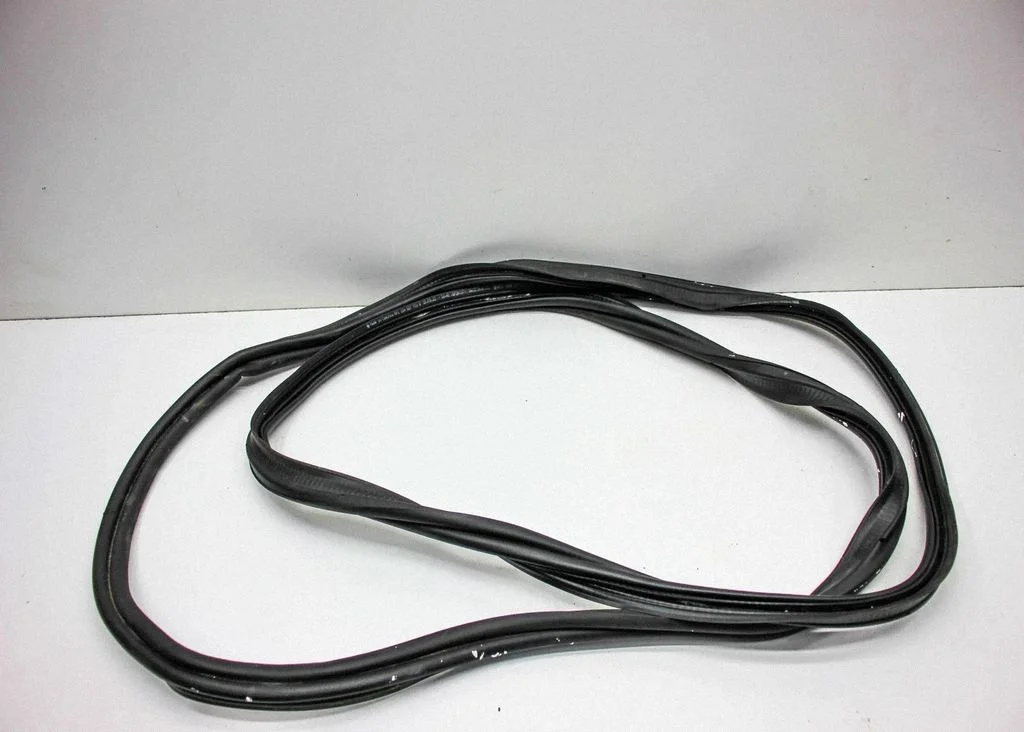 Loading door rubber seal (on body) 10A827705B