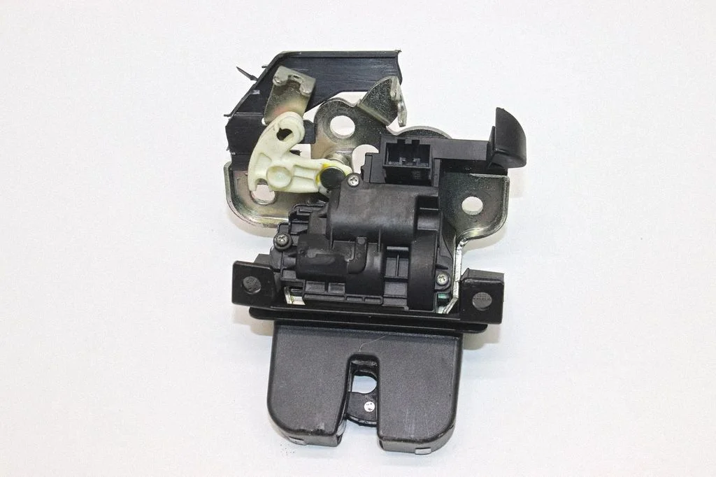 Tailgate/trunk/boot lock/catch/latch 3T5827520A