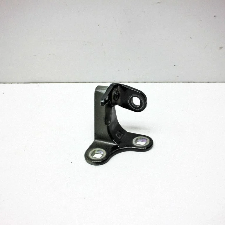 Front door upper hinge – right