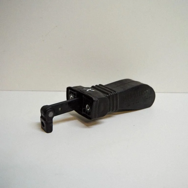 Front door check strap stopper 8R0837249C