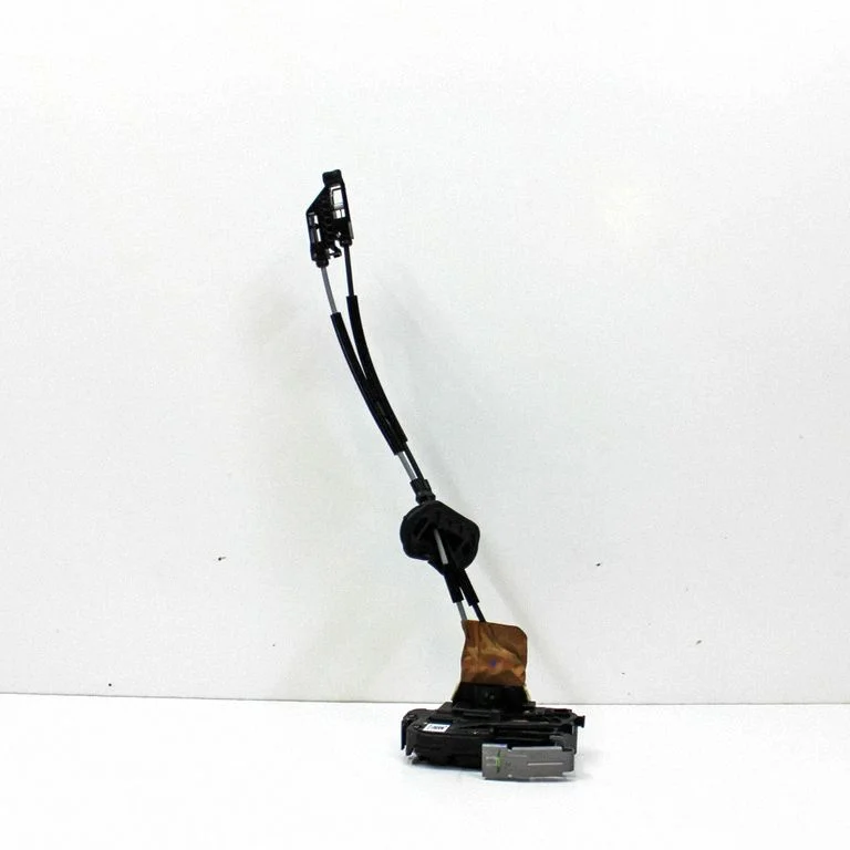 Esiukse lukk LJ6BS264A26
