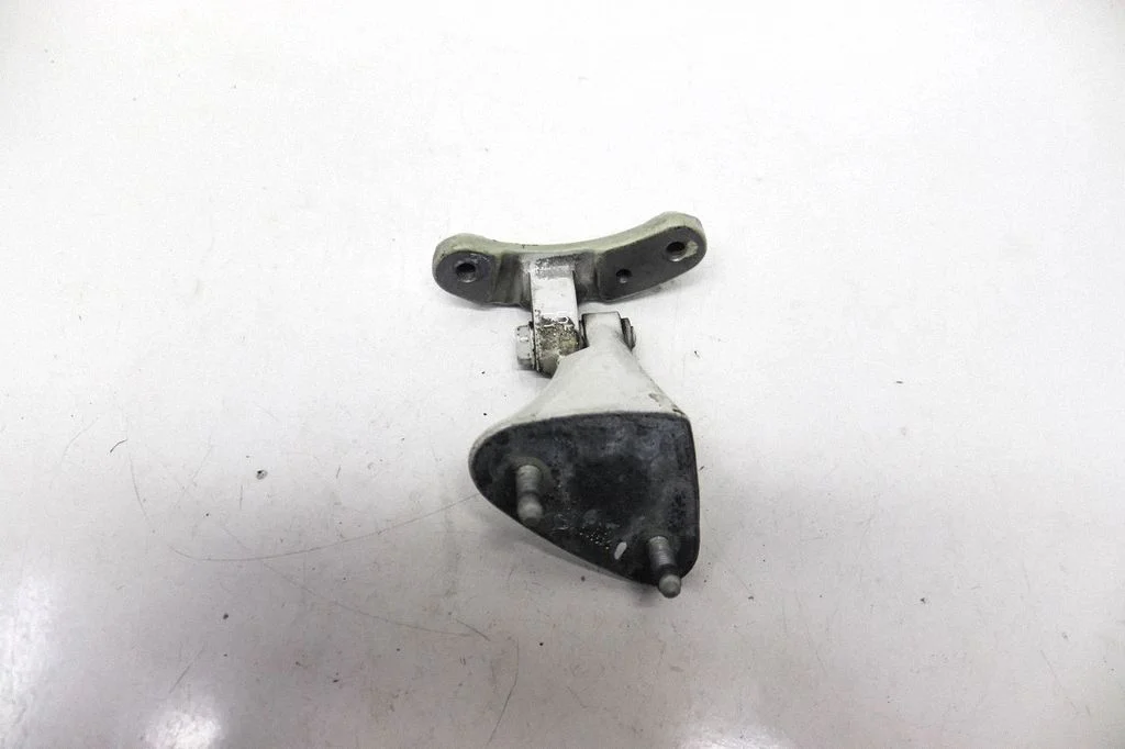Rear door upper hinge 97053162000