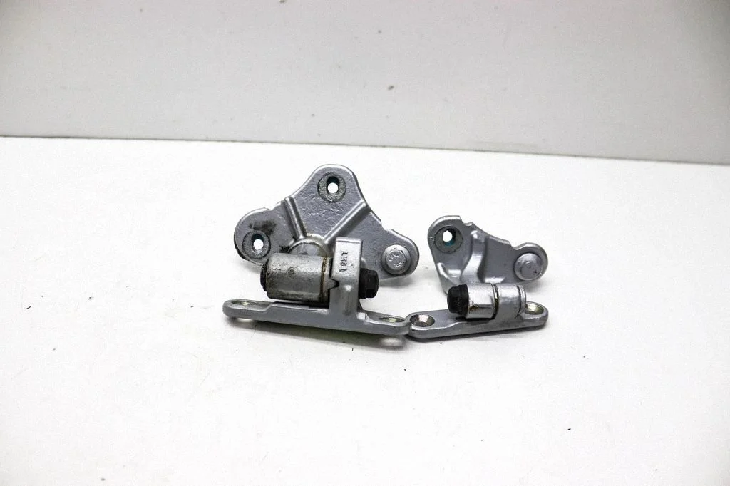Rear door hinge set – Mercedes-Benz GL-Class X164 (2006-2012)