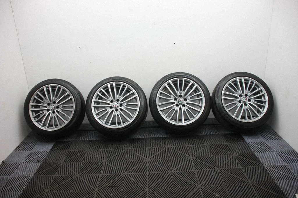 R18 alloy rim 156107471
