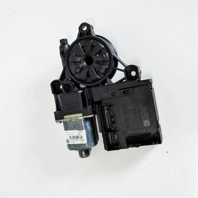 Priekšējā loga pacēlāja motoriņš 3C0959792C