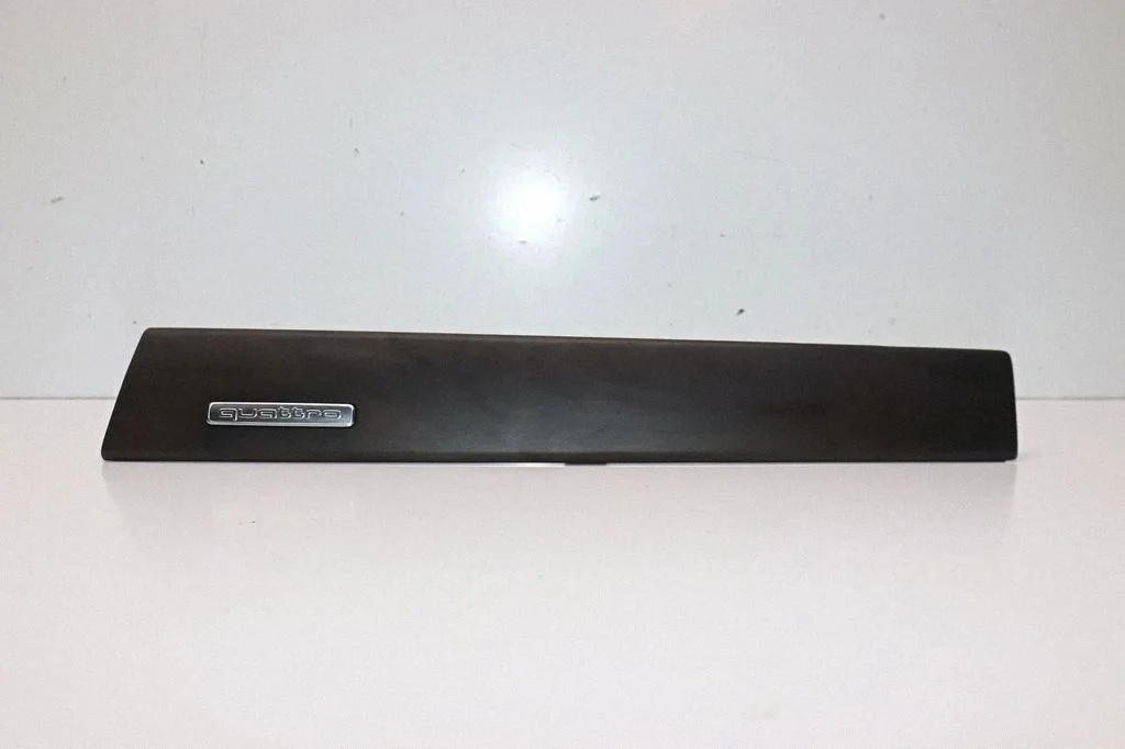 Dashboard glove box trim 83B857186
