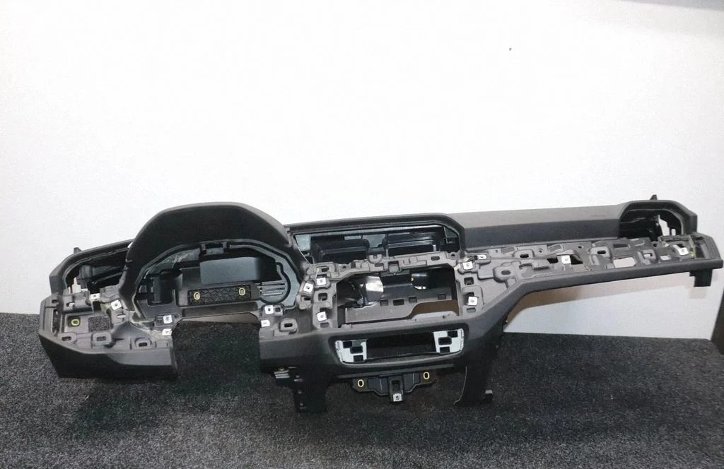 Dashboard 83B85700124A