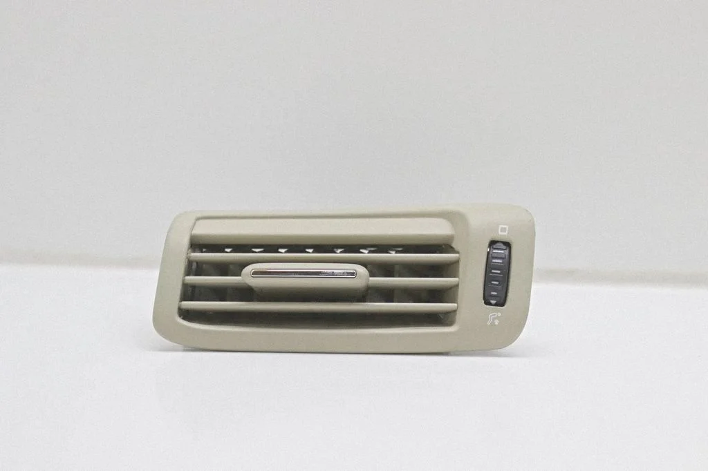 Kratka nawiewu tylna 3T0819384