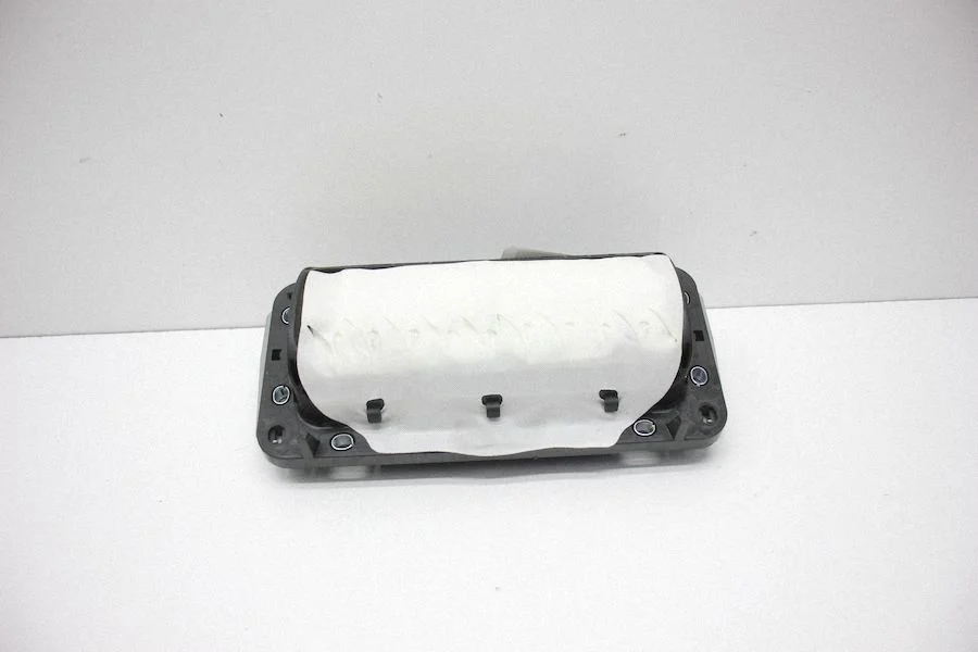 Passenger airbag – Porsche Cayenne (92A) (2010-2017)