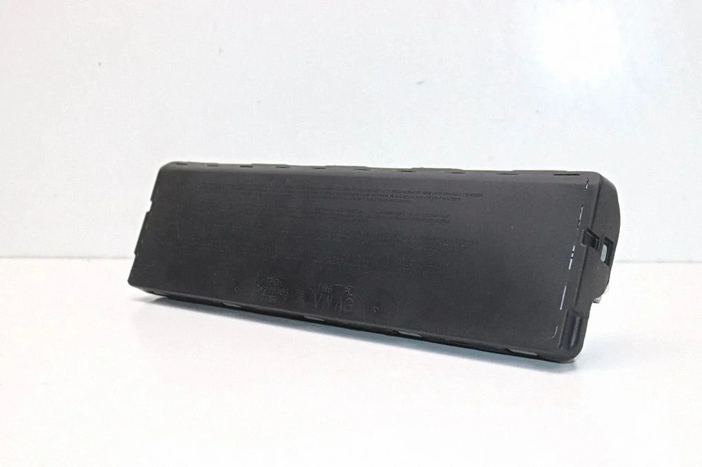 Knee airbag – Audi A5 (2016-2024)