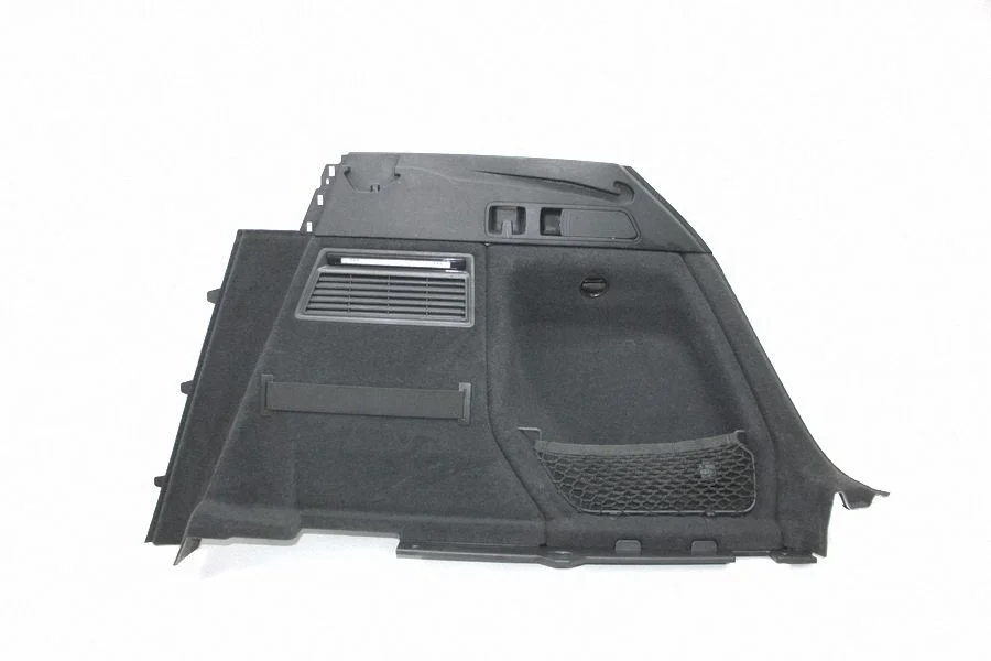 Boczny panel tapicerki bagażnika 80A863880S