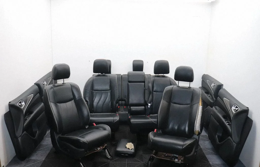 Fotele (komplet) 000000 – Infiniti QX60 L50 (2013-2021)