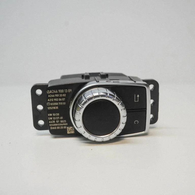 Head unit multimedia control – Mercedes-Benz A-Class W176 (2012-2018)