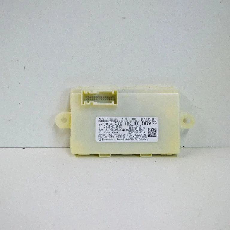 Bezatslēgas sistēmas KESSY (keyless) vadības bloks/modulis – Mercedes-Benz CLA klase C117 X117 W117 (2013-2019)