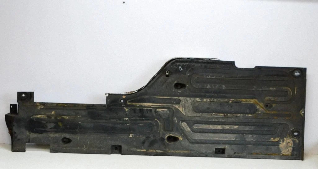 Side bottom protection 9X23112C28BA