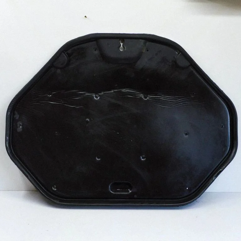 Sound insulation of firewall – Tesla Model S (2012-)