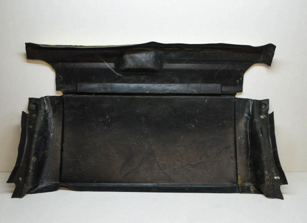 Sound insulation of firewall – Tesla Model S (2012-)