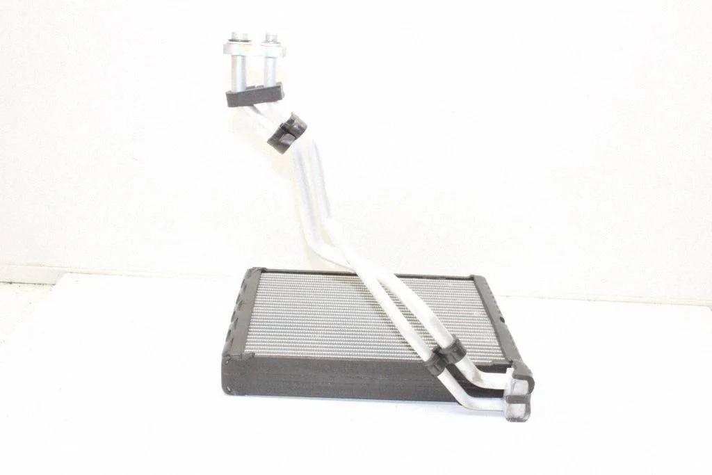 Kliimaseadme radiaator (salongis) – Tesla Model 3 (2017-)