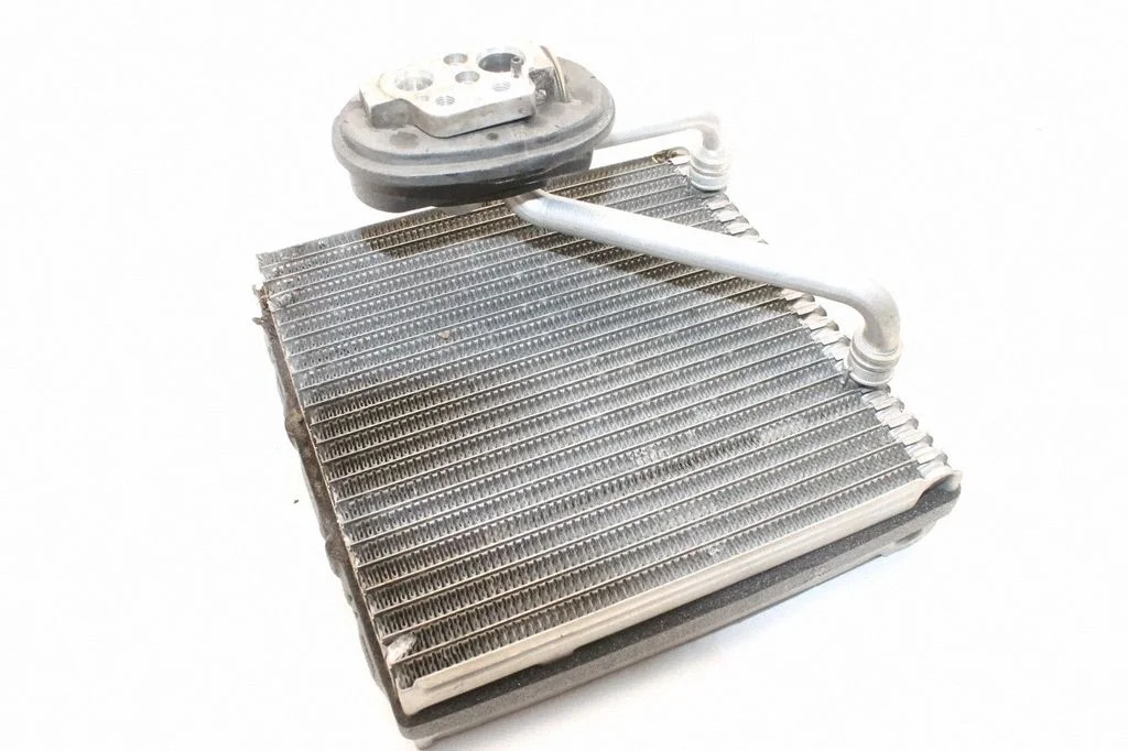 Kliimaseadme radiaator (salongis) – Audi A3 S3 8P (2003-2012)