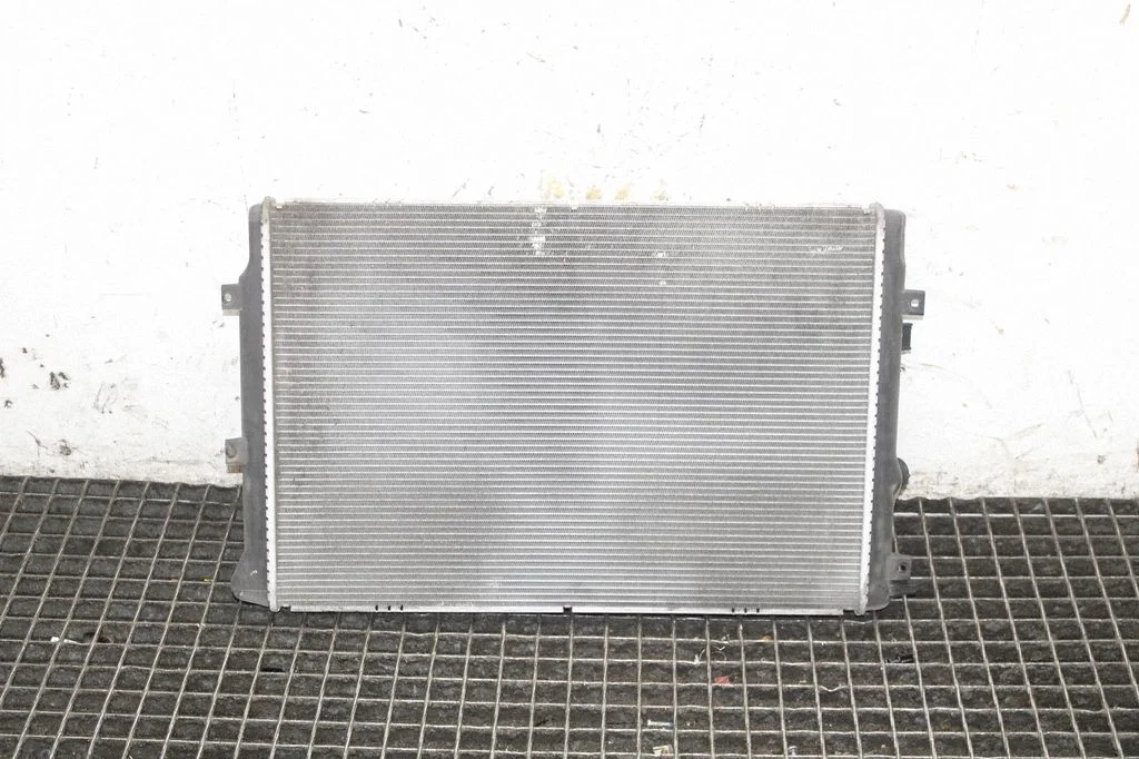 Coolant radiator – Volkswagen Sharan (2011-)