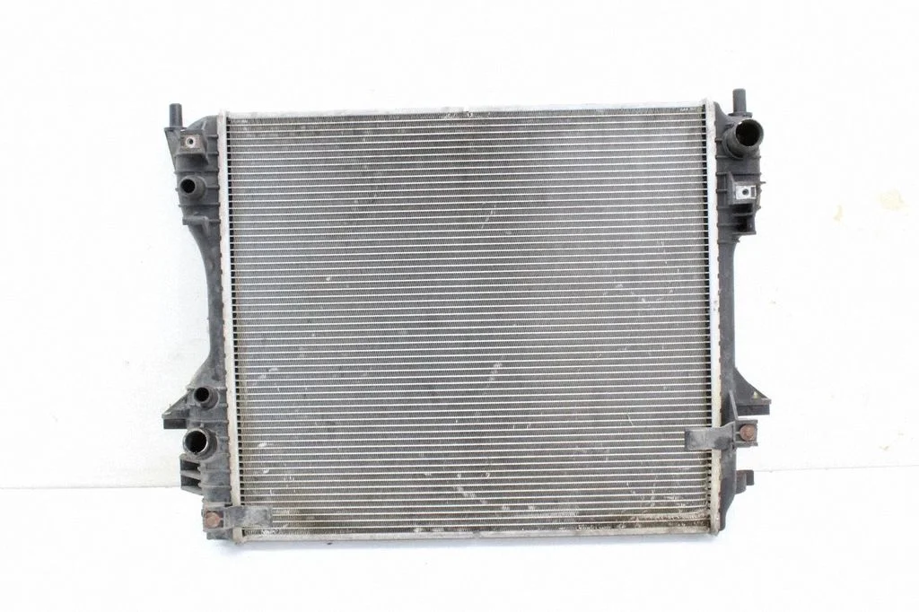 Jahutusvedeliku radiaator – Jaguar XF X250 (2007-2015)