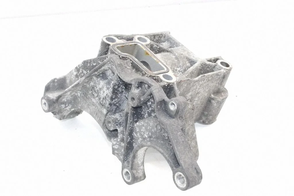 Power steering pump mounting bracket – Audi A5 Sportback 8TA (2009-2016)