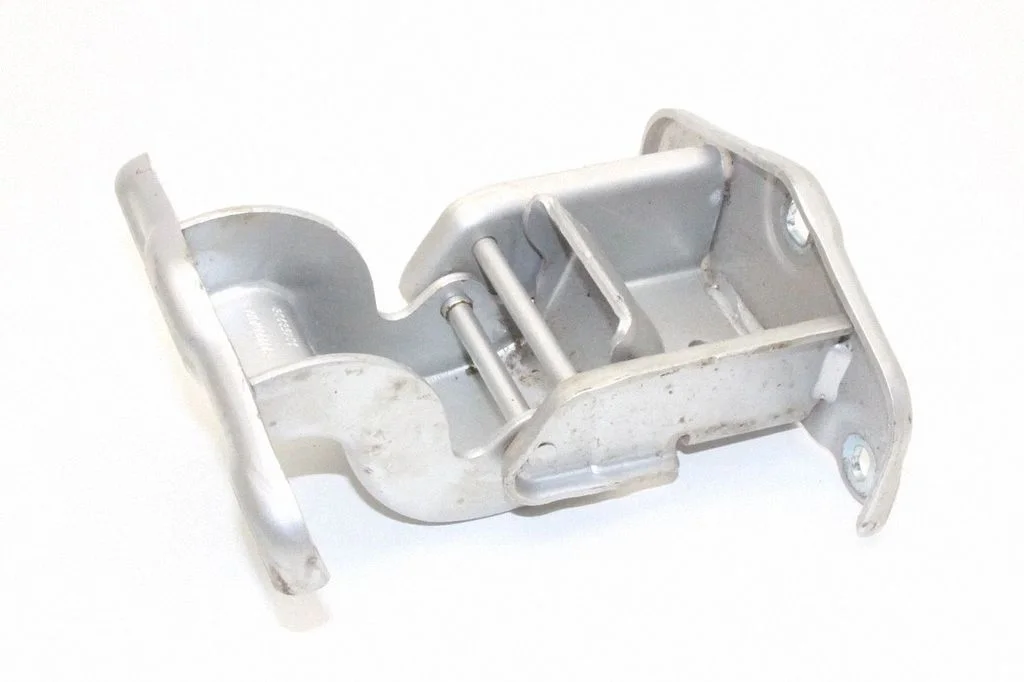 Tailgate/trunk/boot hinge – Renault Trafic III (X82) (2014-)