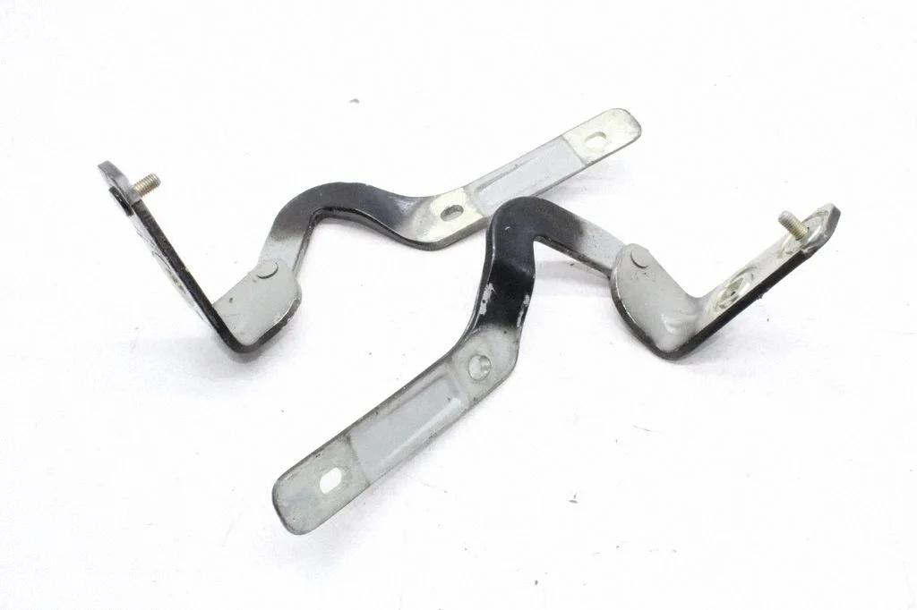 Tailgate/trunk/boot hinge – Audi TT Mk1 (1999-2006)