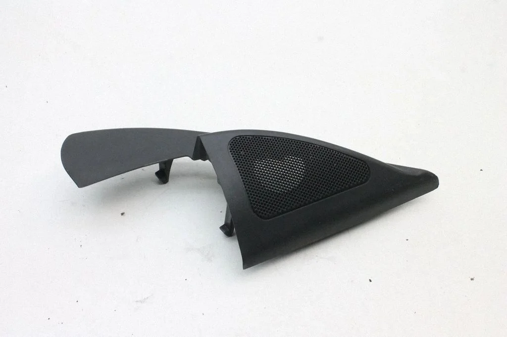 Dash center speaker trim cover – KIA Sorento (2010-2014)