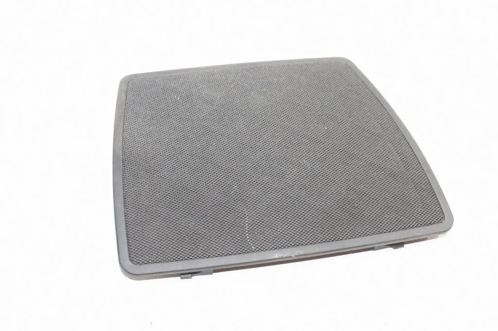 Dash center speaker trim cover – BMW 3 Series E90 E91 (2005-2012)