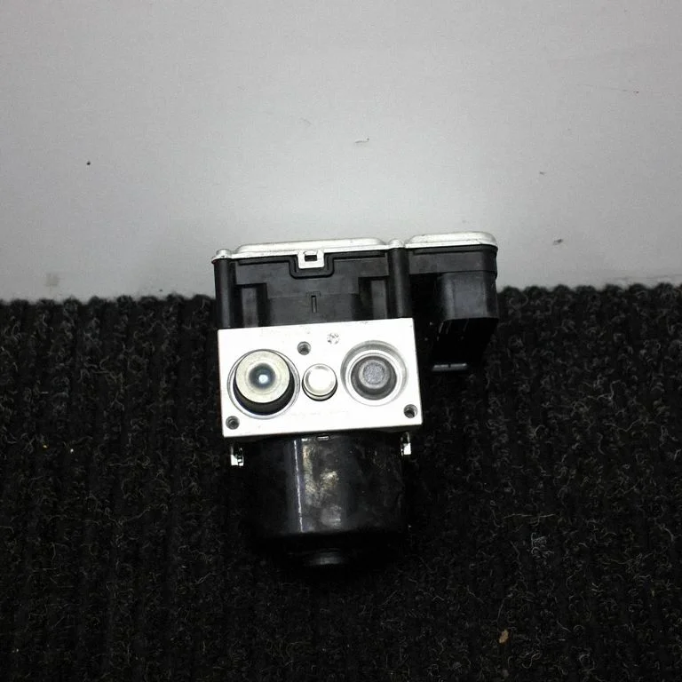 ABS bloks 7P0907379E