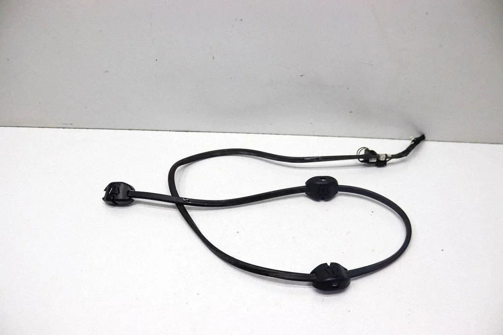 Windshield washer spray nozzle 7399024
