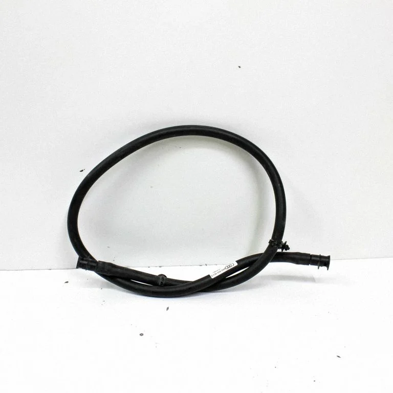Wężyki spryskiwacza szyby przedniej 8R0955953D