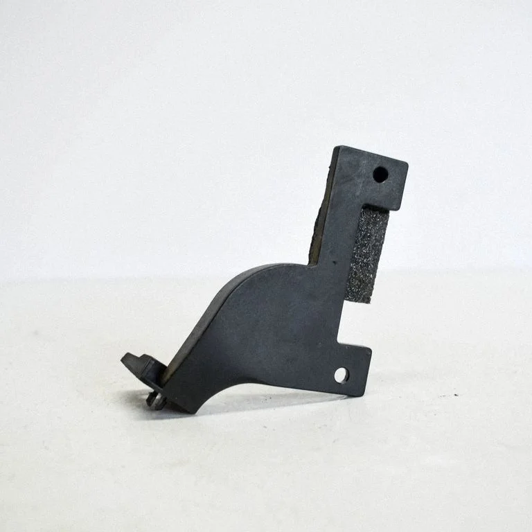Headlight/headlamp mounting bracket – Volkswagen Touran I (2003-2010)