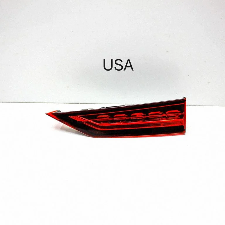 Tailgate rear/tail lights 31468187