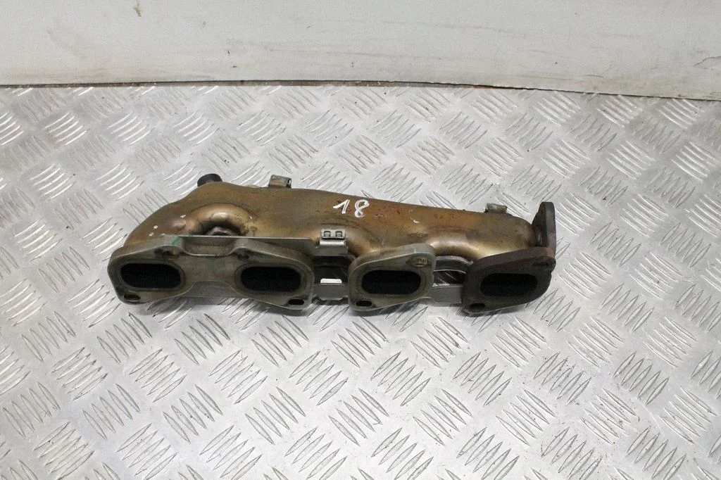 Exhaust manifold – Mercedes-Benz C-Class W205 (2014-2021)