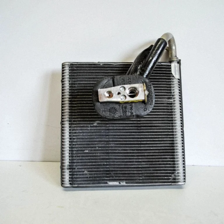 Gaisa kondicioniera dzesēšanas radiators (kondensators) 5Q2816103D