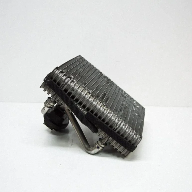 Gaisa kondicioniera dzesēšanas radiators (kondensators) 1K0820679